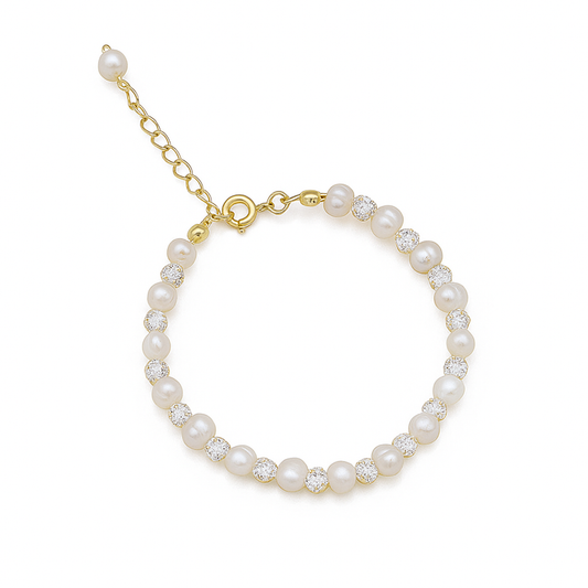Isolde Grace - Handmade Pearl Bracelet