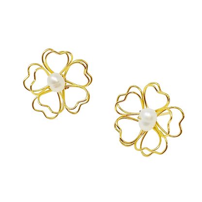 Amoria Bloom - Pearl Earrings