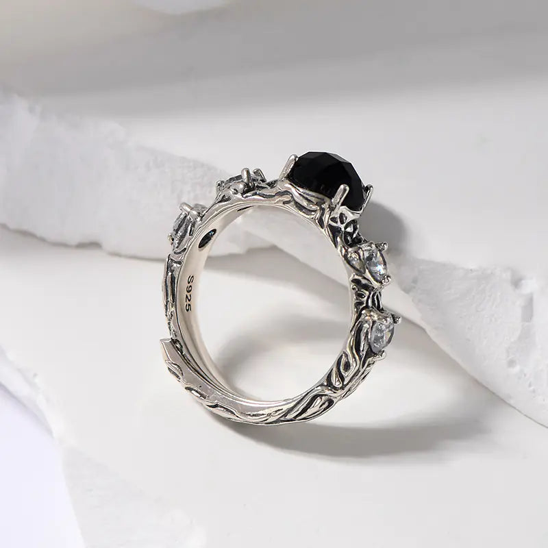 Nyros Shield - Black Onyx Ring