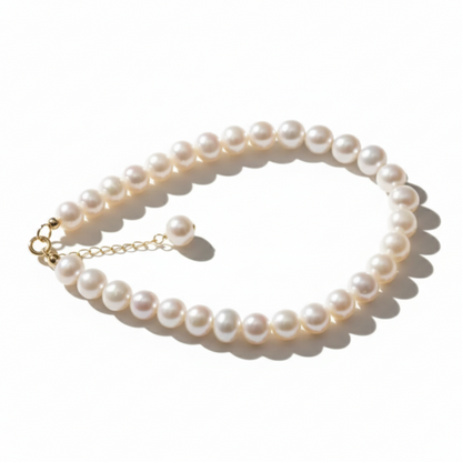 Orlena Shine - Pearl Bracelet