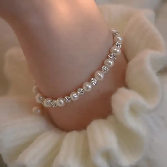Isolde Grace - Handmade Pearl Bracelet