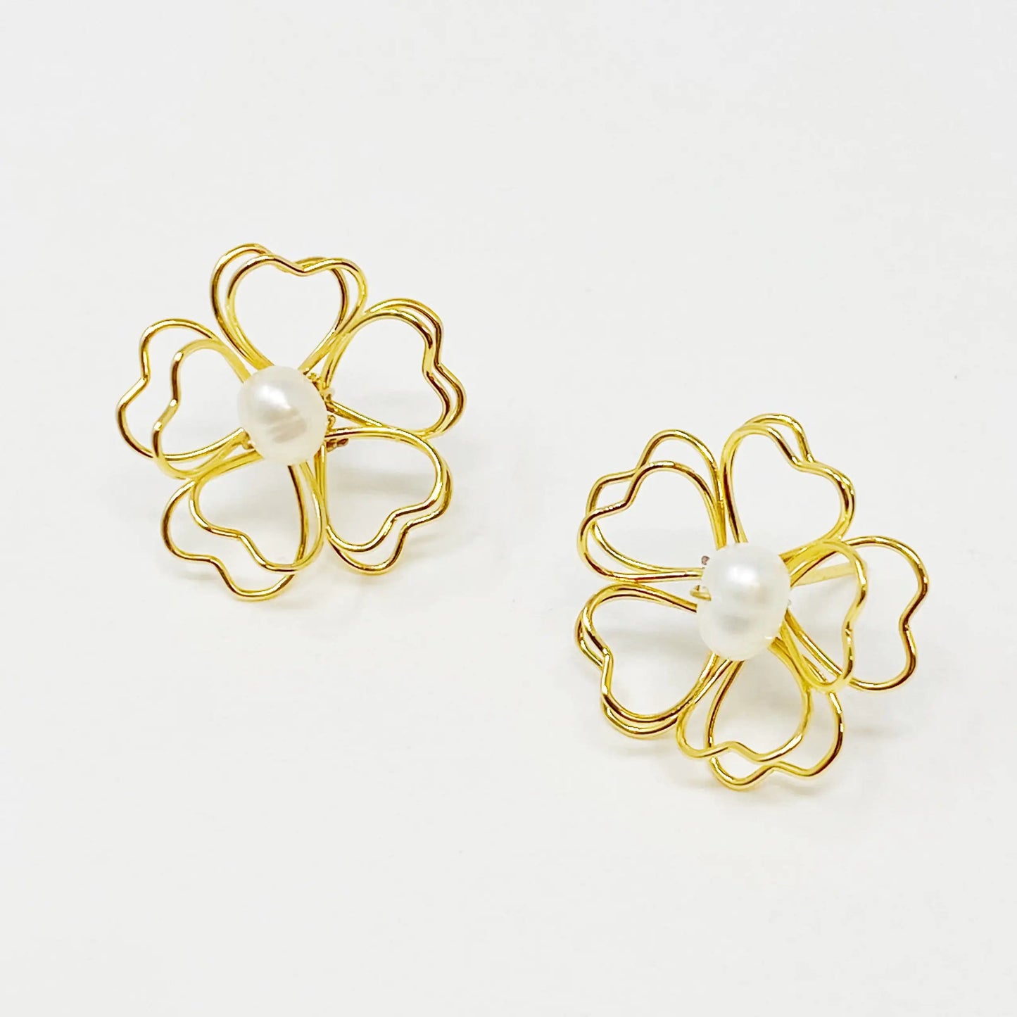 Amoria Bloom - Pearl Earrings