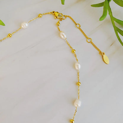Celistra Wave - Pearl Necklace