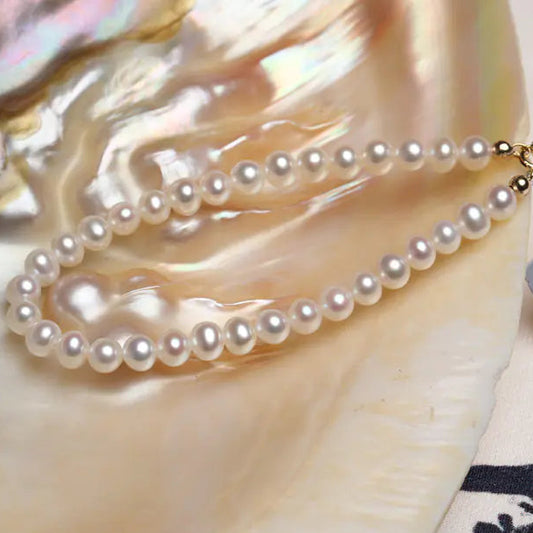 Orlena Shine - Pearl Bracelet