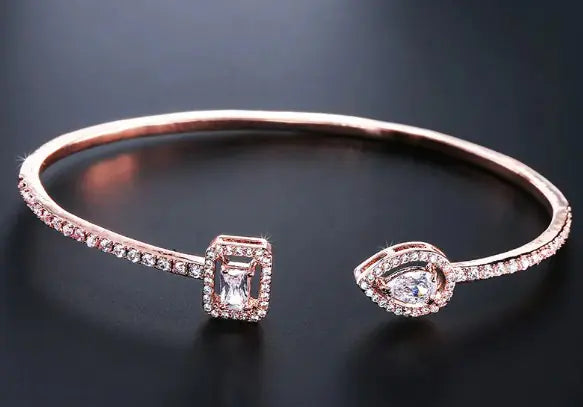 Velora Beam - Zircon Bracelet